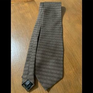 Men’s brown silk tie